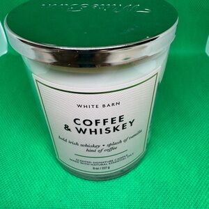 Coffee & Whiskey Scented Single Wick Candle - 🕯️ NWT BBW